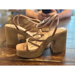 BCBGeneration Women's Sandi Sandal- 9